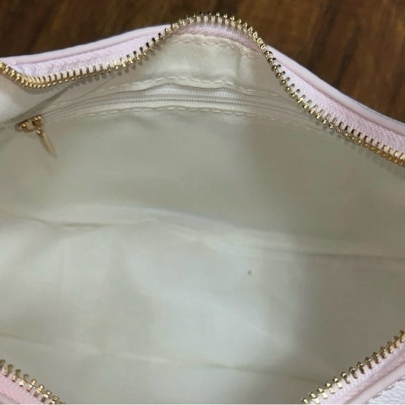 Hello Kitty Crescent Shoulder Bag with Charm - Picture 5 of 5